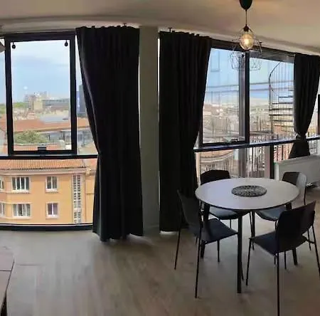 Apartament Ecrin Vitre En Plein *